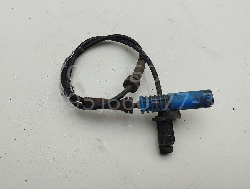 Датчик ABS передний