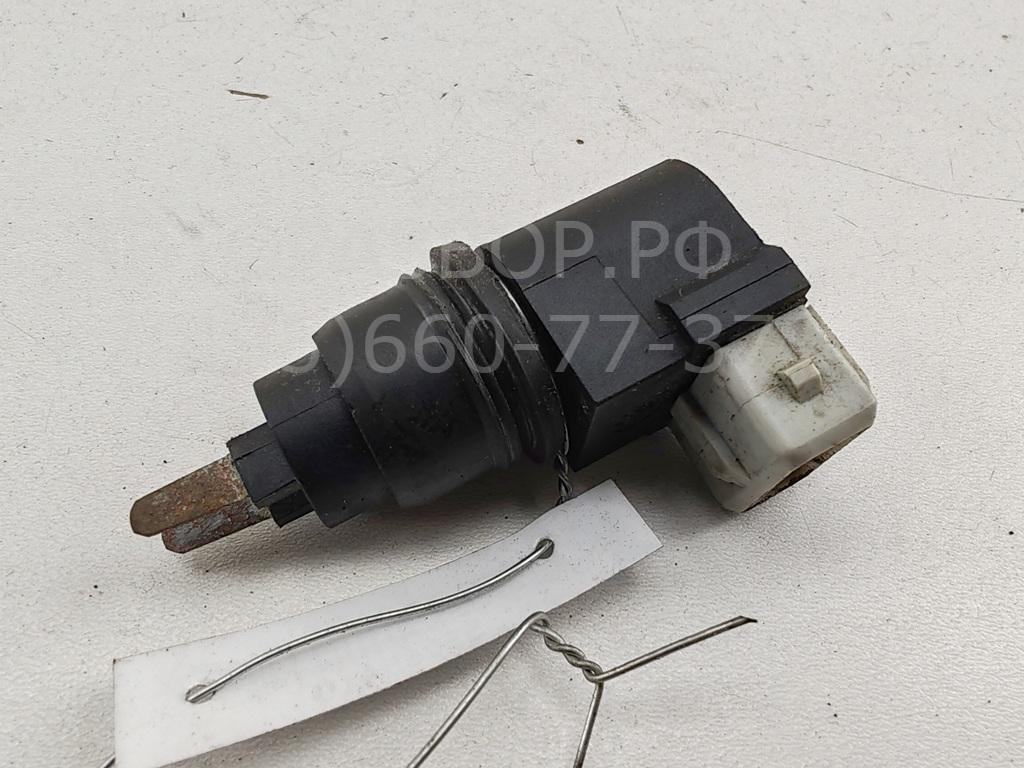 Датчик уровня в бачок омывателя