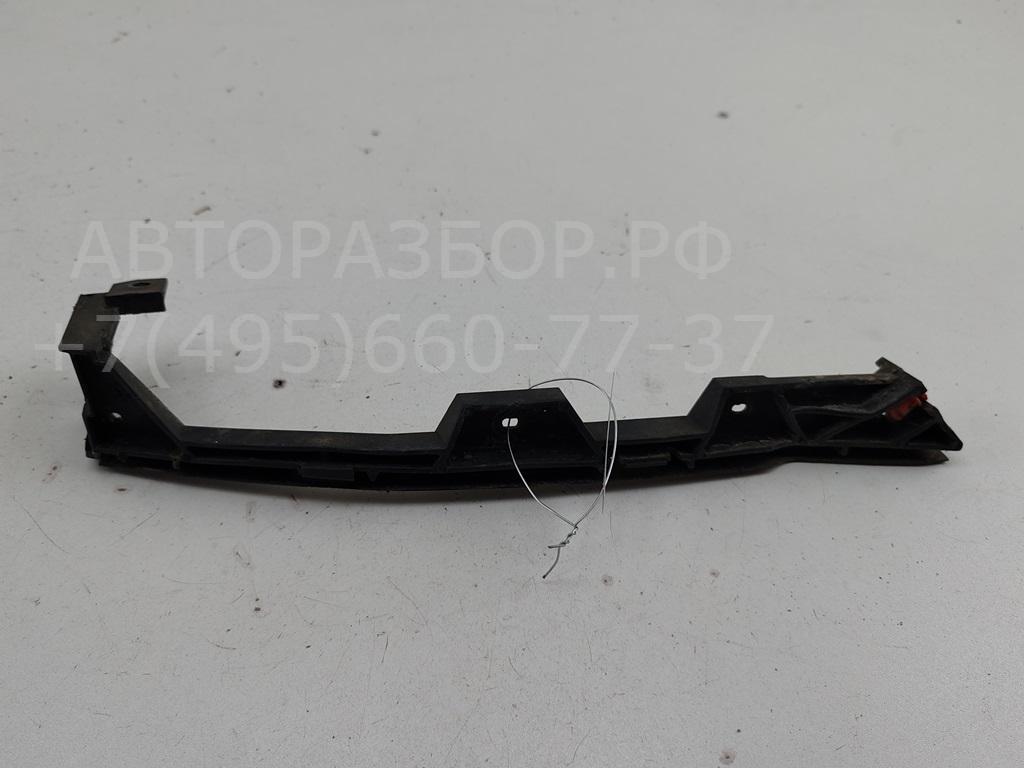 Кронштейн переднего бампера