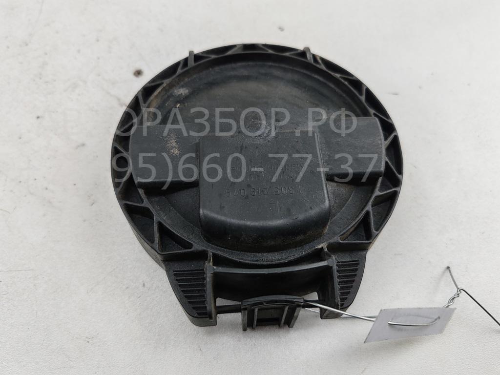 Крышка фары левой