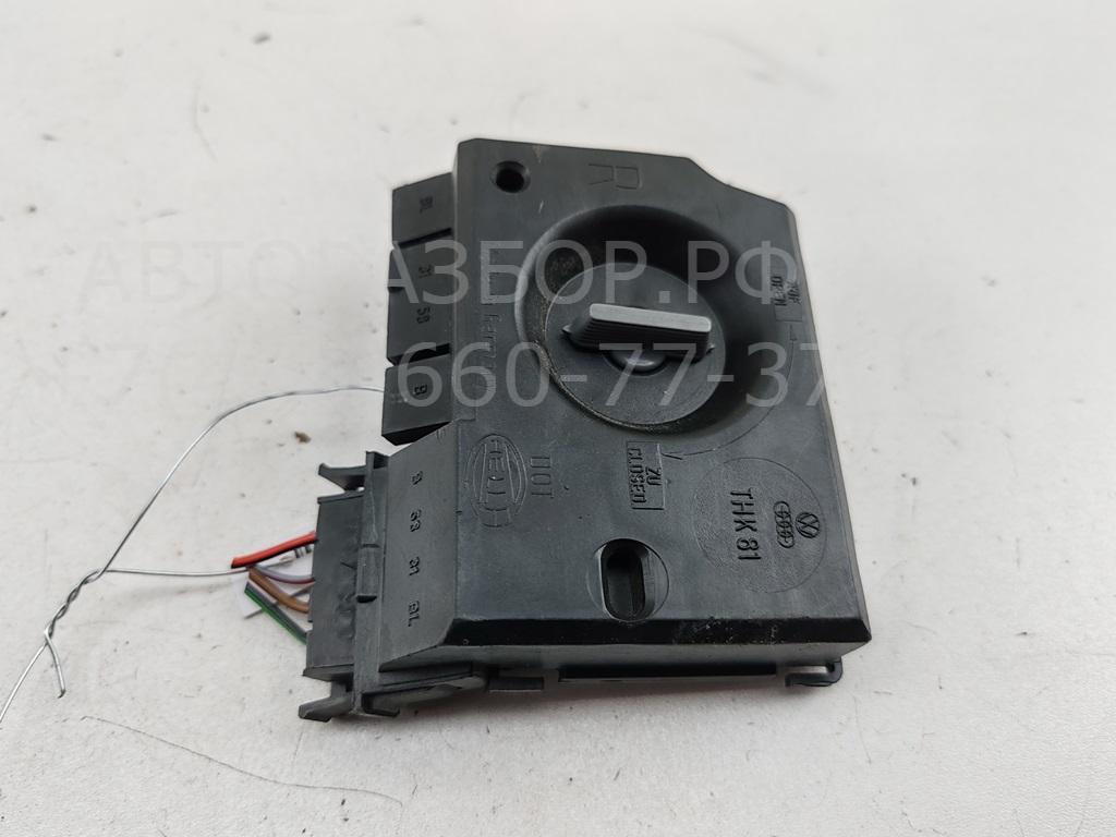 Плата заднего фонаря правого