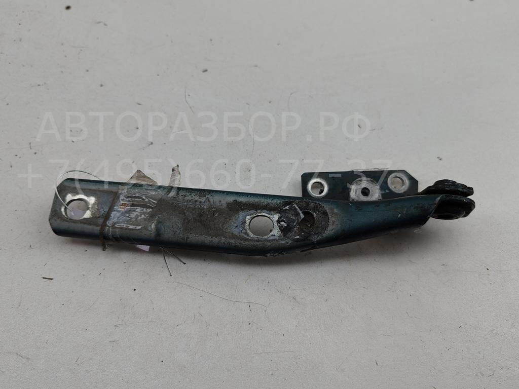 Петля капота правая