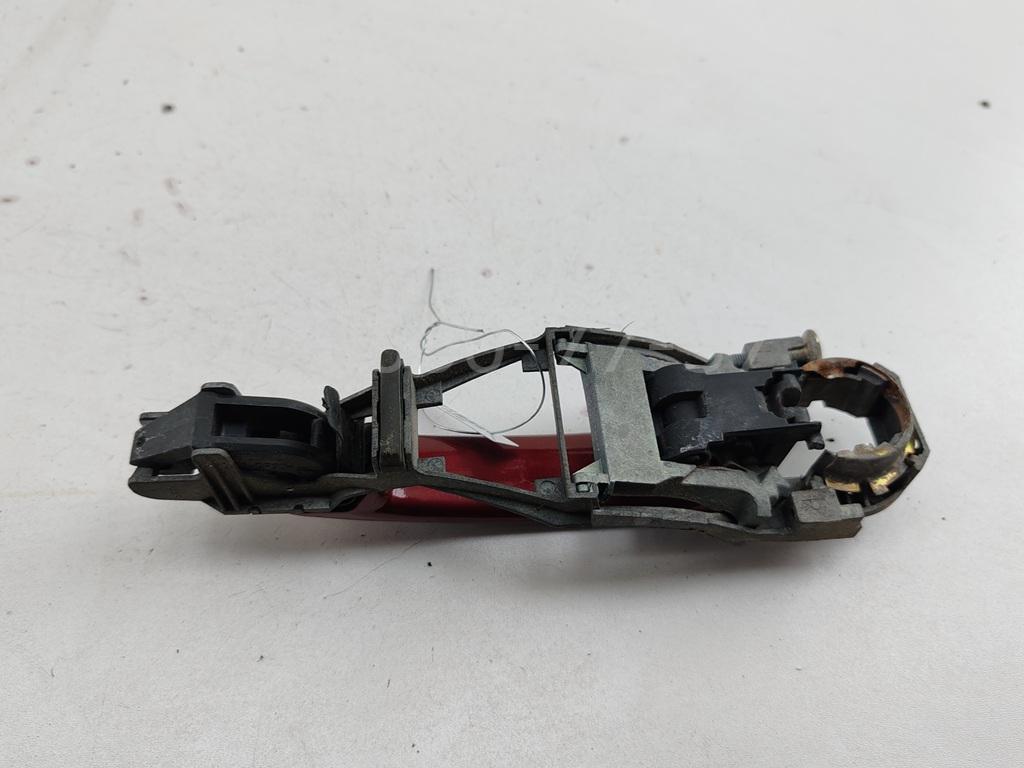 Ручка двери передней наружная левая