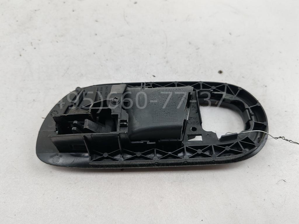 Ручка двери задней внутренняя правая