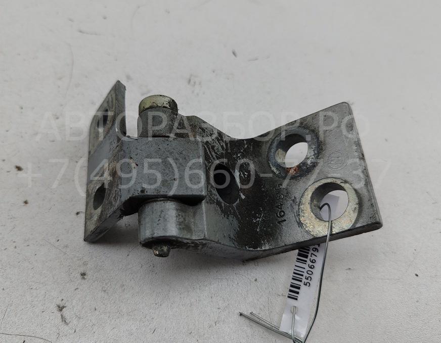 Петля двери