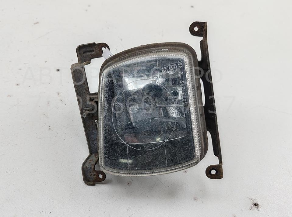 Фара противотуманная правая