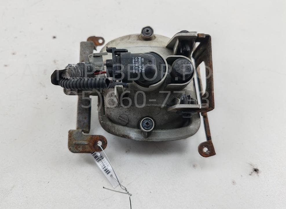 Фара противотуманная правая