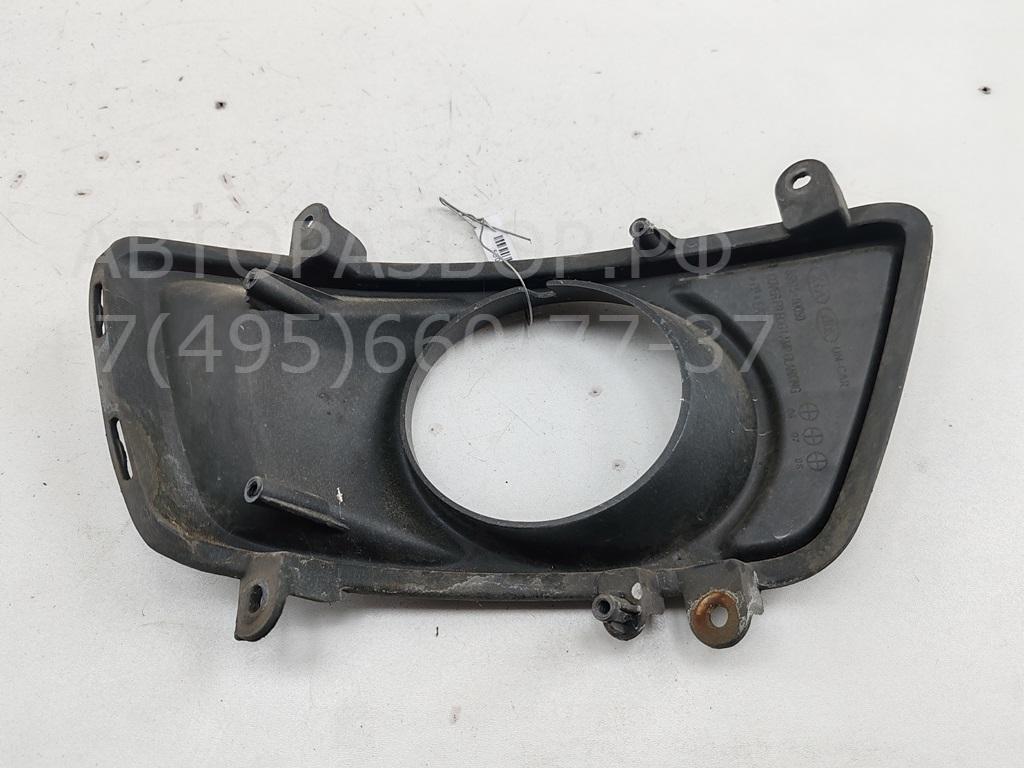 Рамка противотуманной фары левой