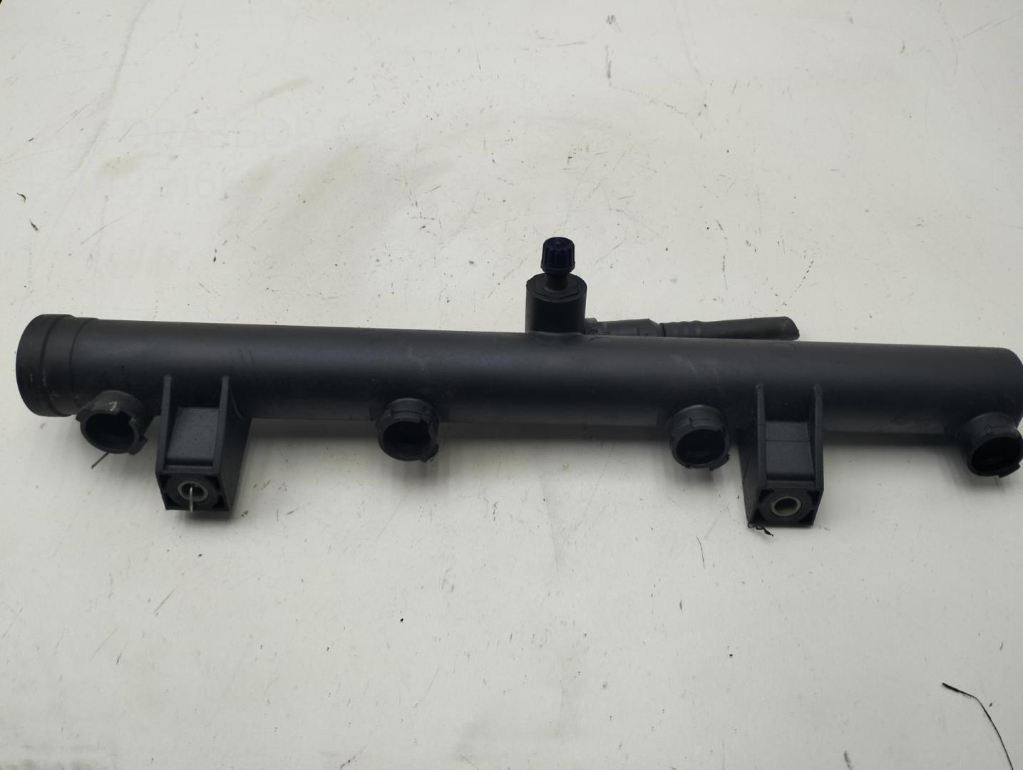 Рейка топливная (рампа)