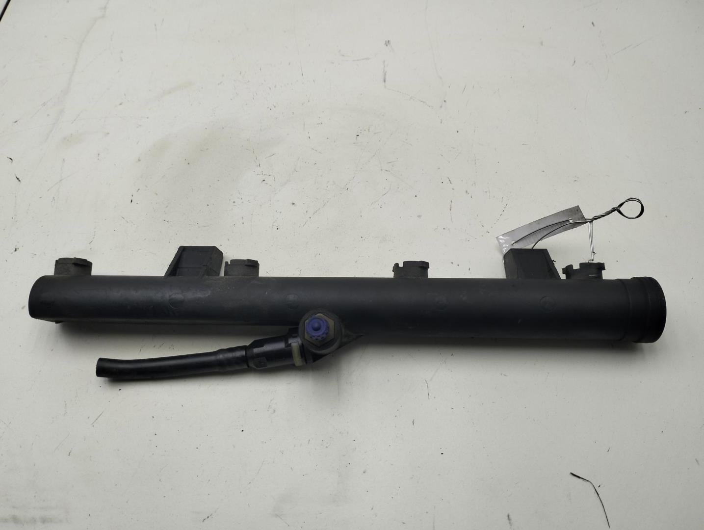 Рейка топливная (рампа)