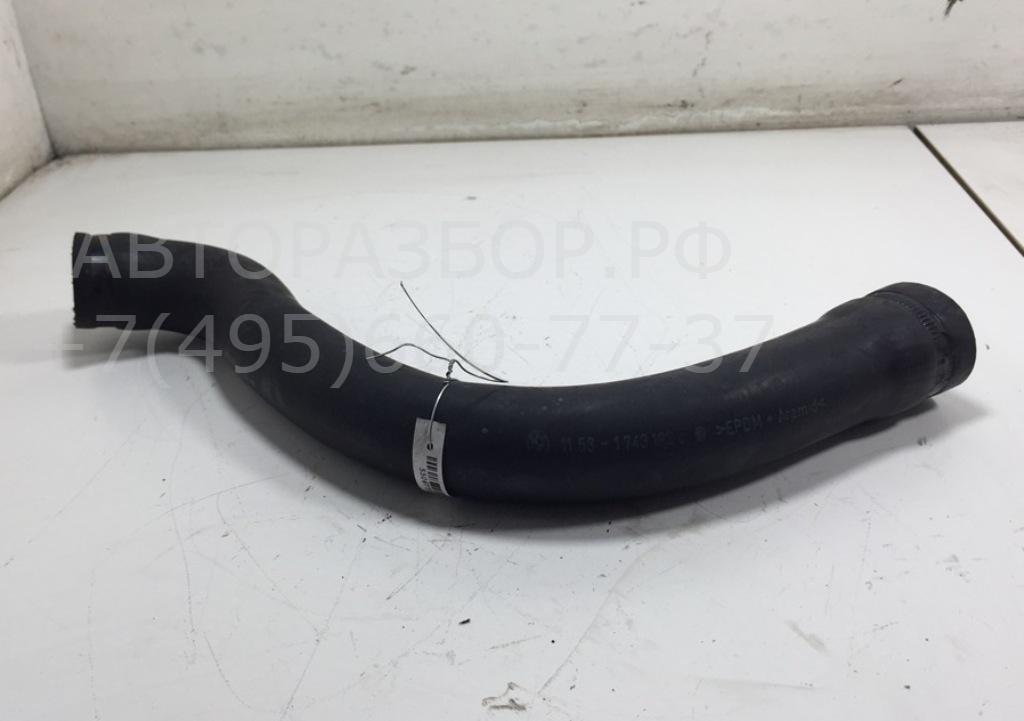 Патрубок радиатора