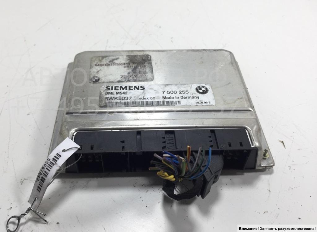 Блок управления двигателем