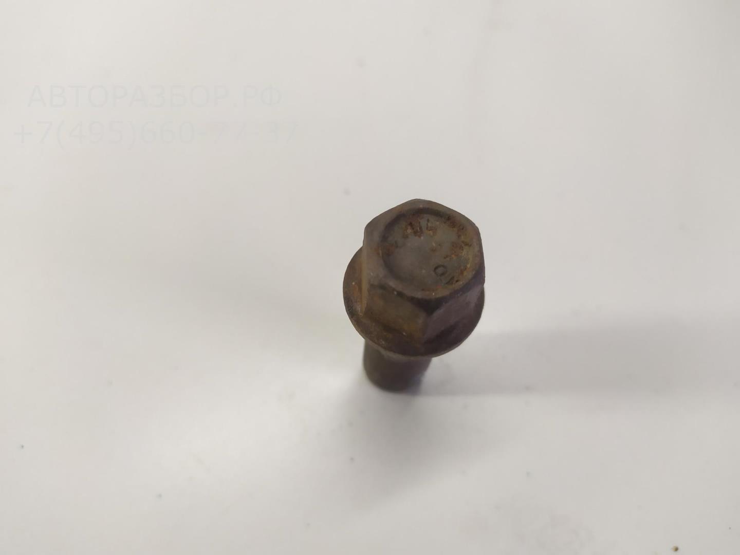 Болт колесный