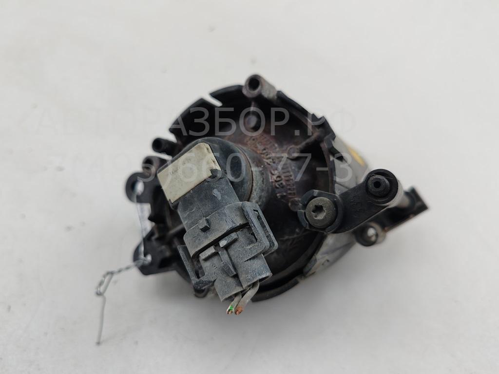 Фара противотуманная левая