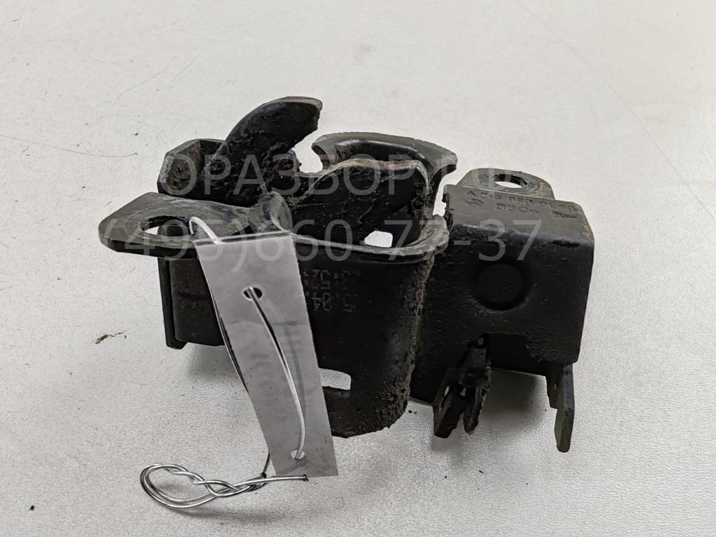 Замок капота