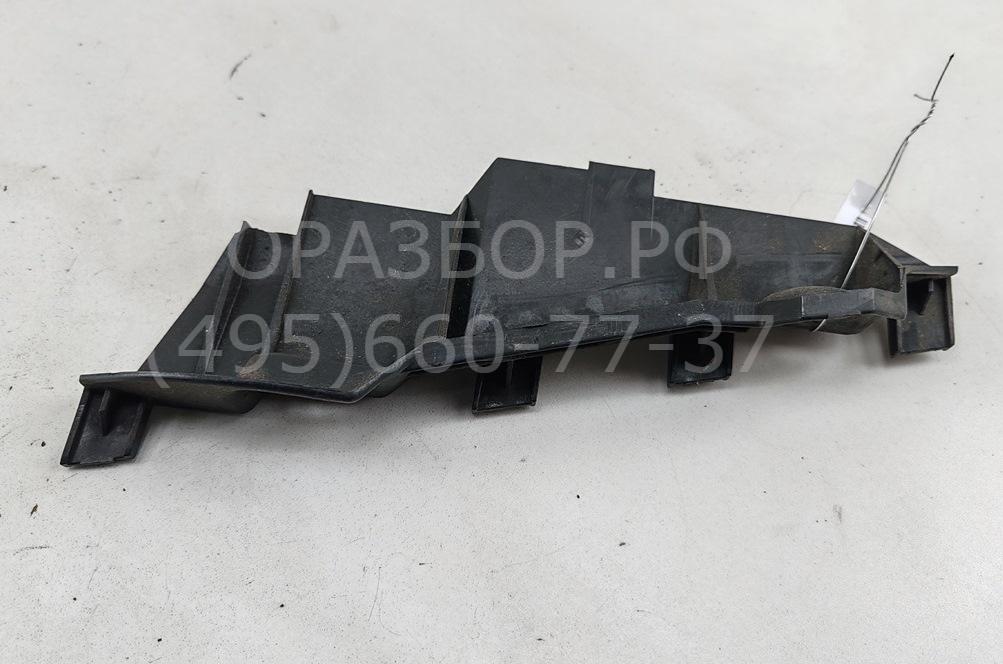 Кронштейн фар правый