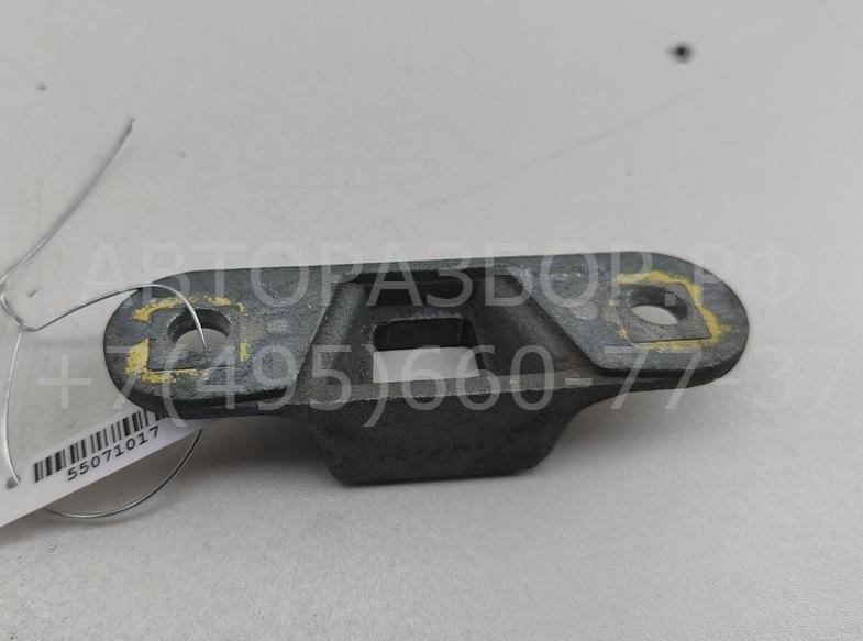 Ответная часть замка двери