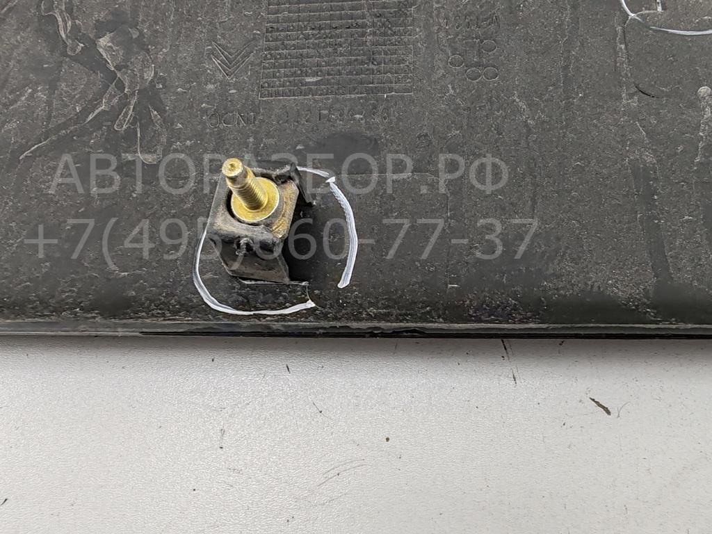 Накладка крышки багажника