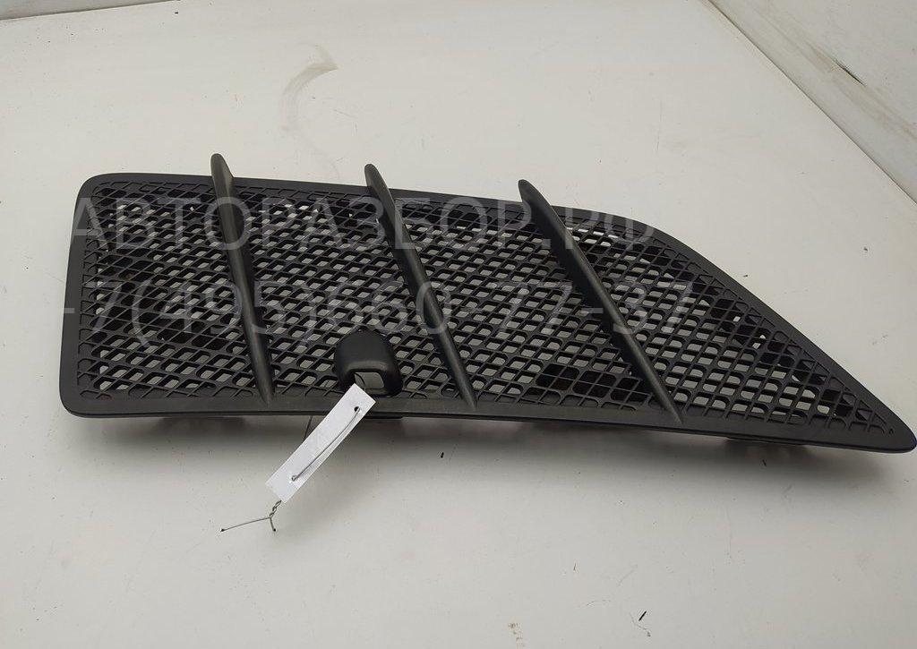 Решетка в капот