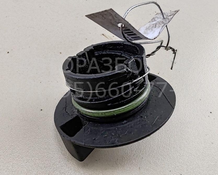 Крышка маслозаливной горловины