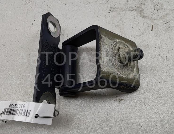 Петля крышки багажника