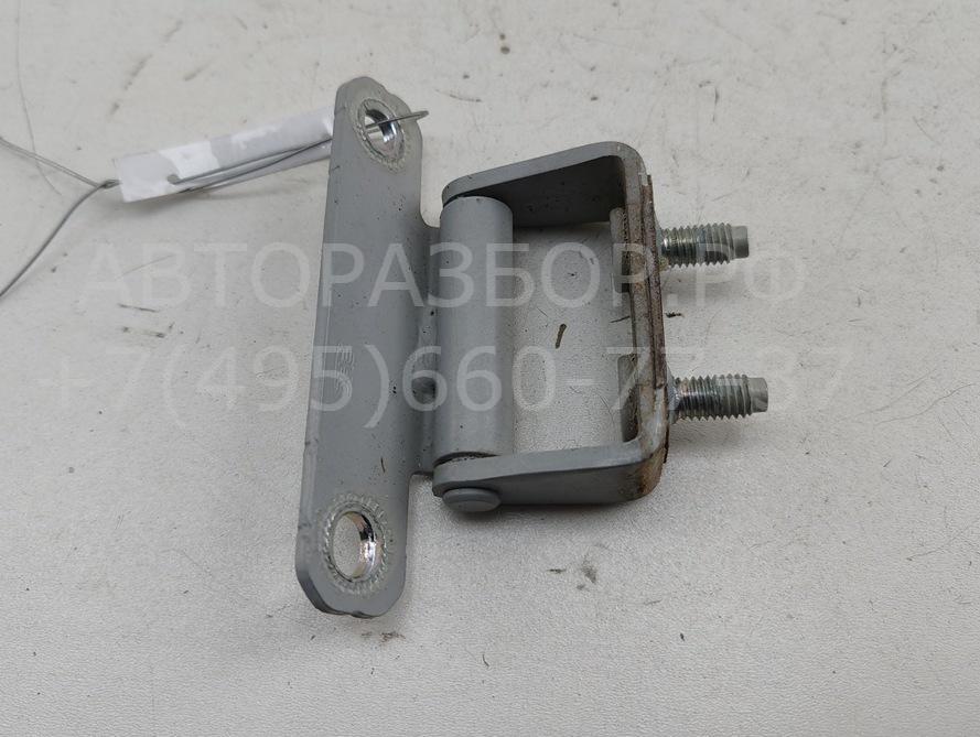 Петля крышки багажника