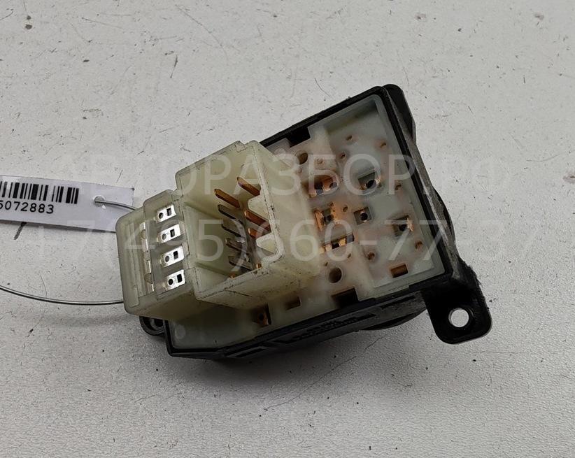 Кнопка регулировки зеркала