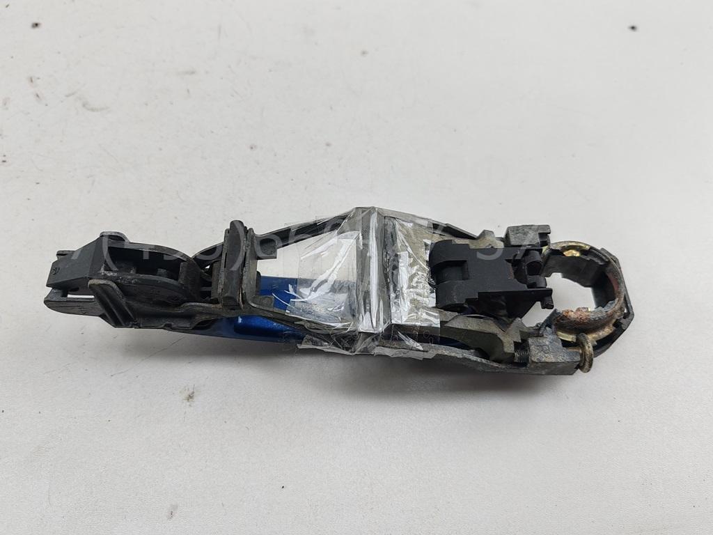 Ручка двери передней наружная правая