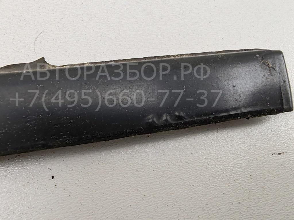 Накладка стекла переднего левого