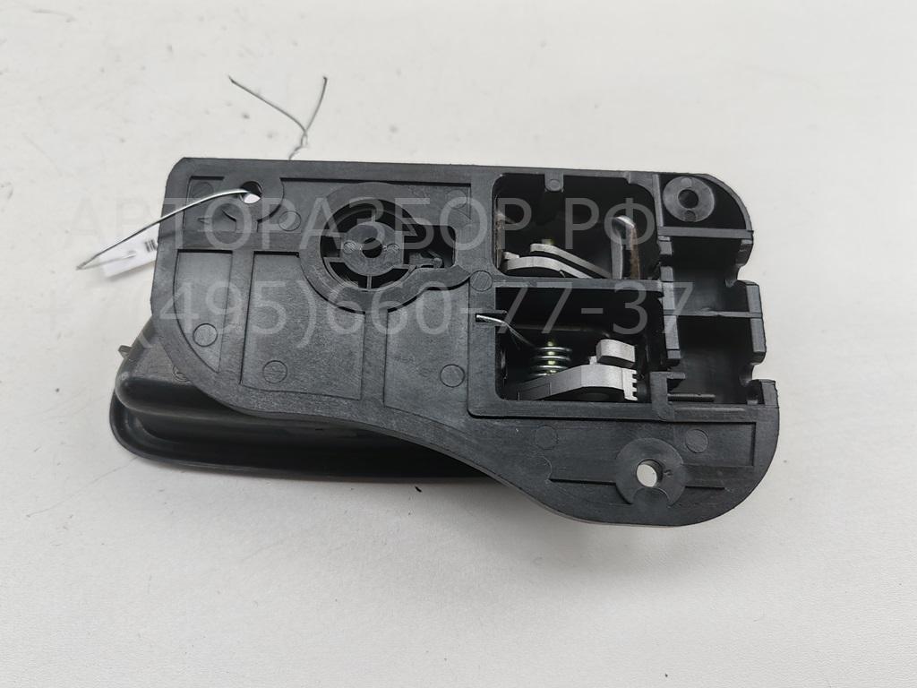 Ручка двери задней внутренняя левая