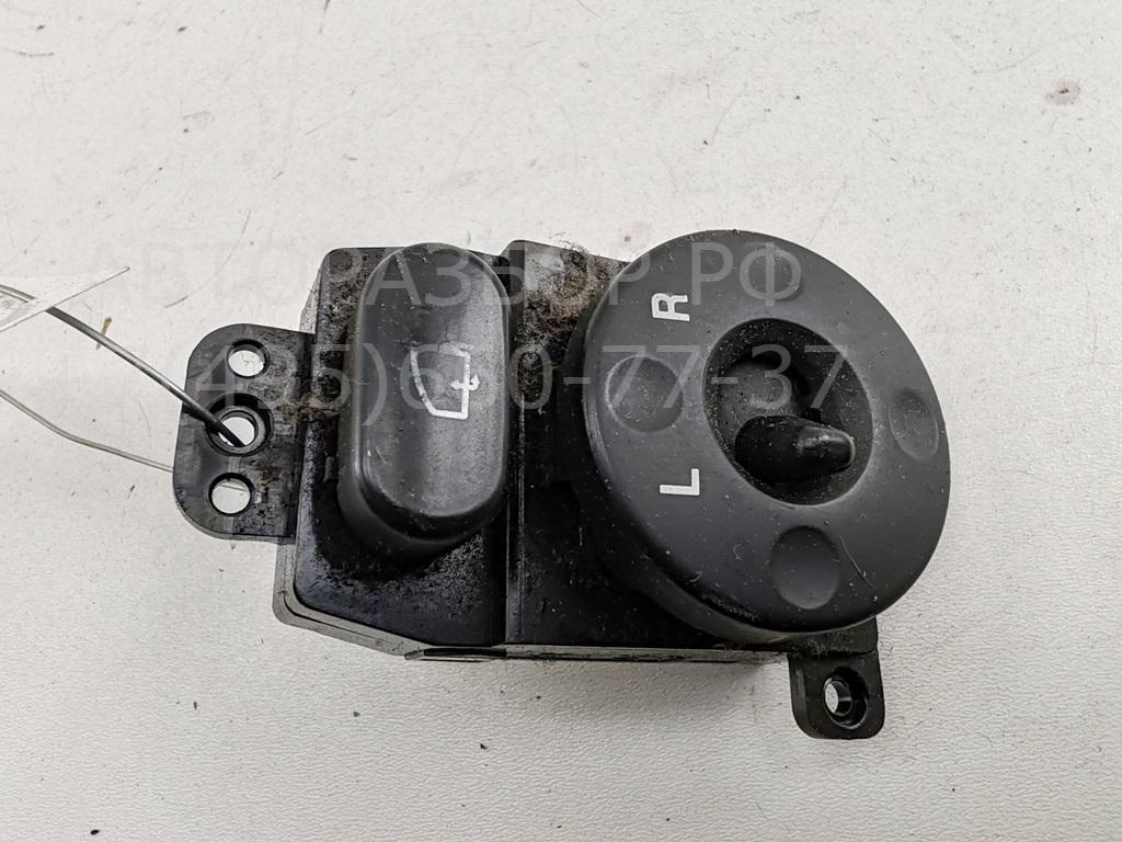 Кнопка регулировки зеркала