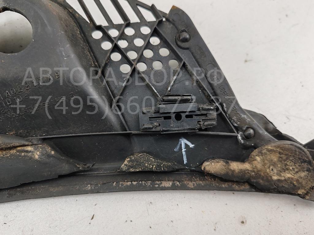 Решетка стеклоочистителей (Жабо)