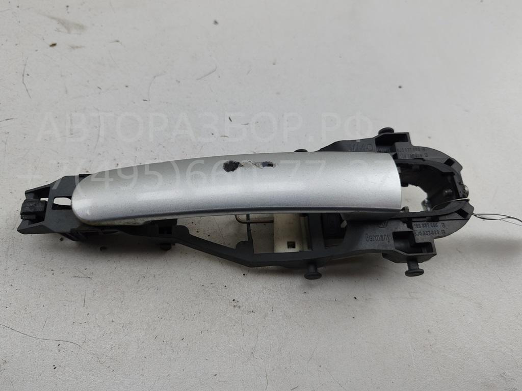 Ручка двери передней наружная левая