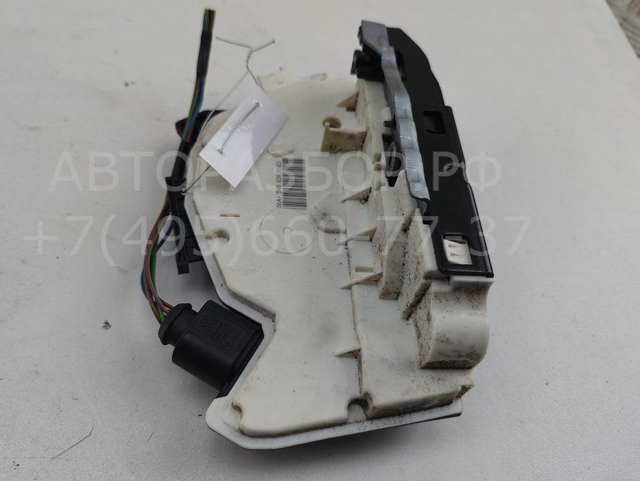 Замок двери задней правой