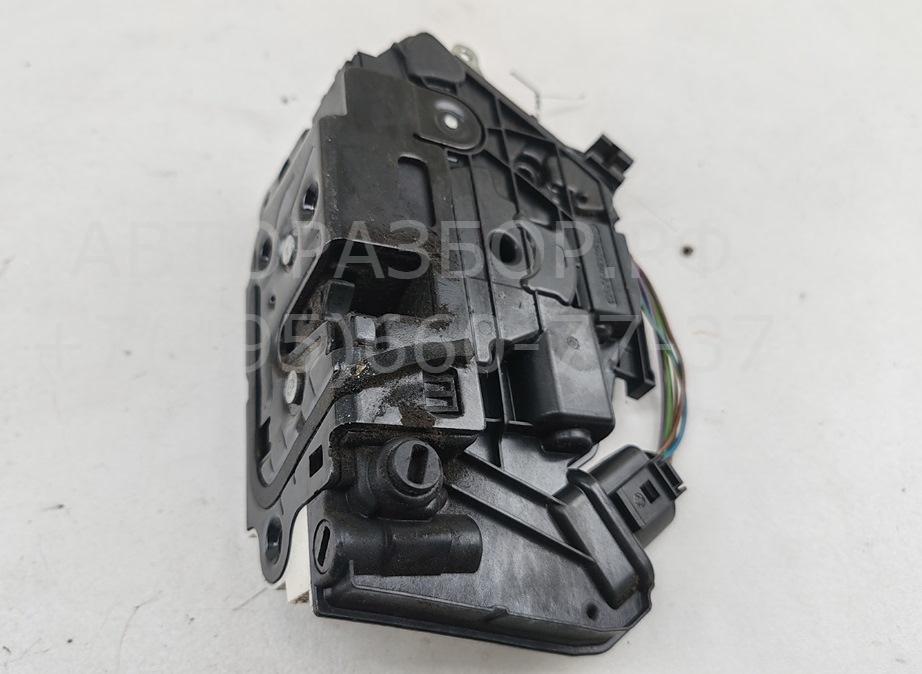 Замок двери задней правой