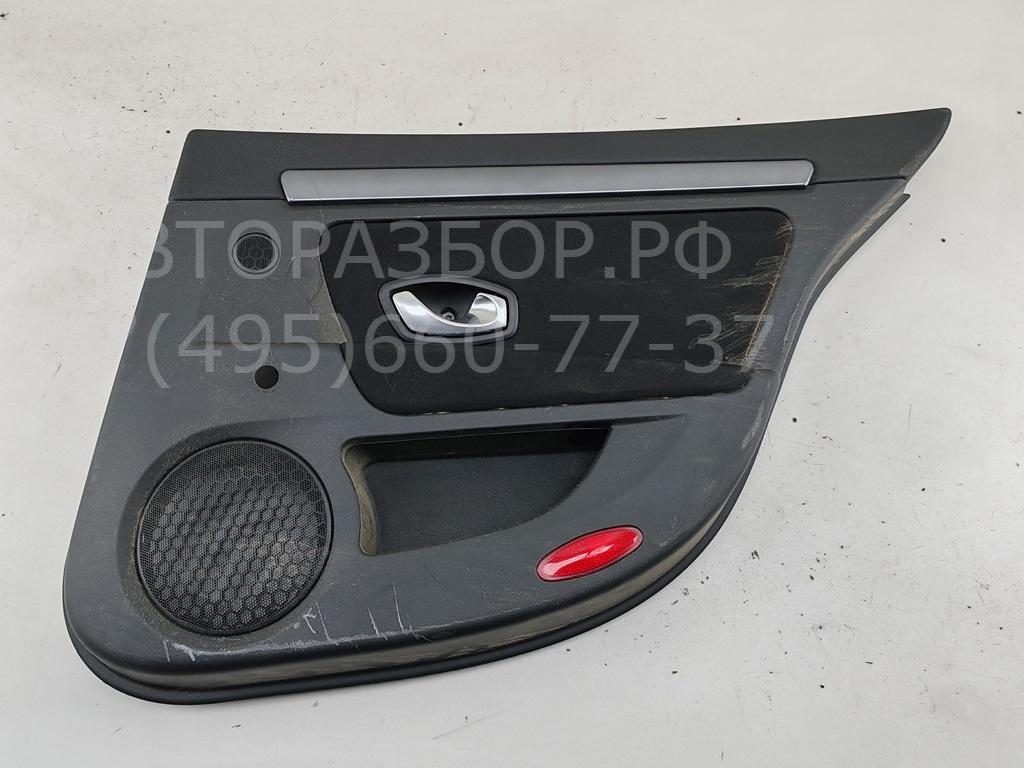 Обшивка двери задней правой