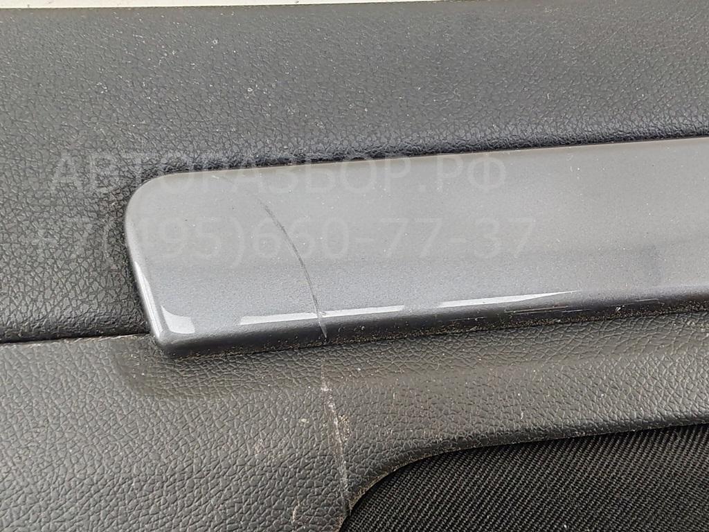 Обшивка двери задней правой