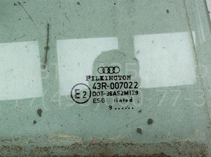 Стекло двери задней правой