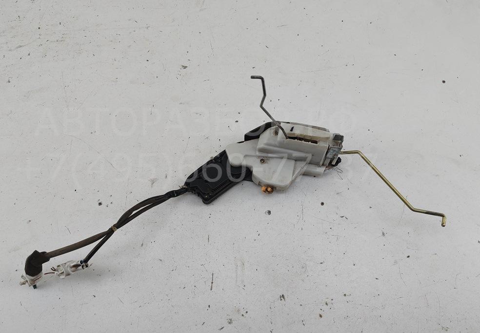 Замок двери передней правой