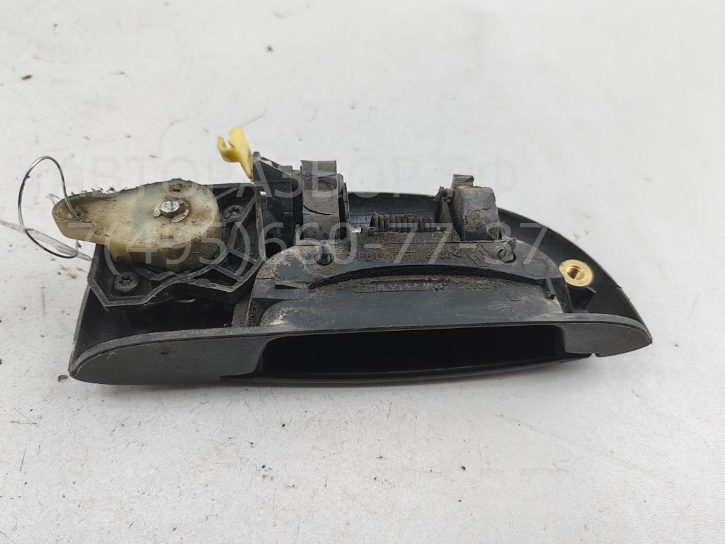 Ручка двери передней наружная левая