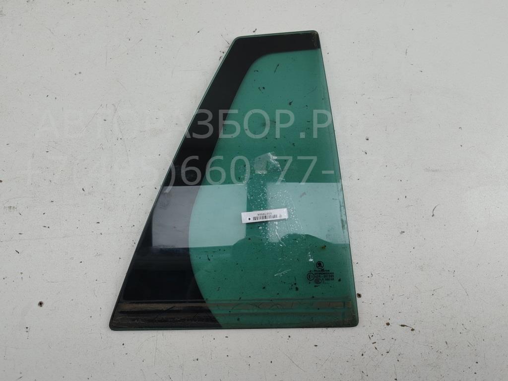 Стекло двери задней правой (форточка)