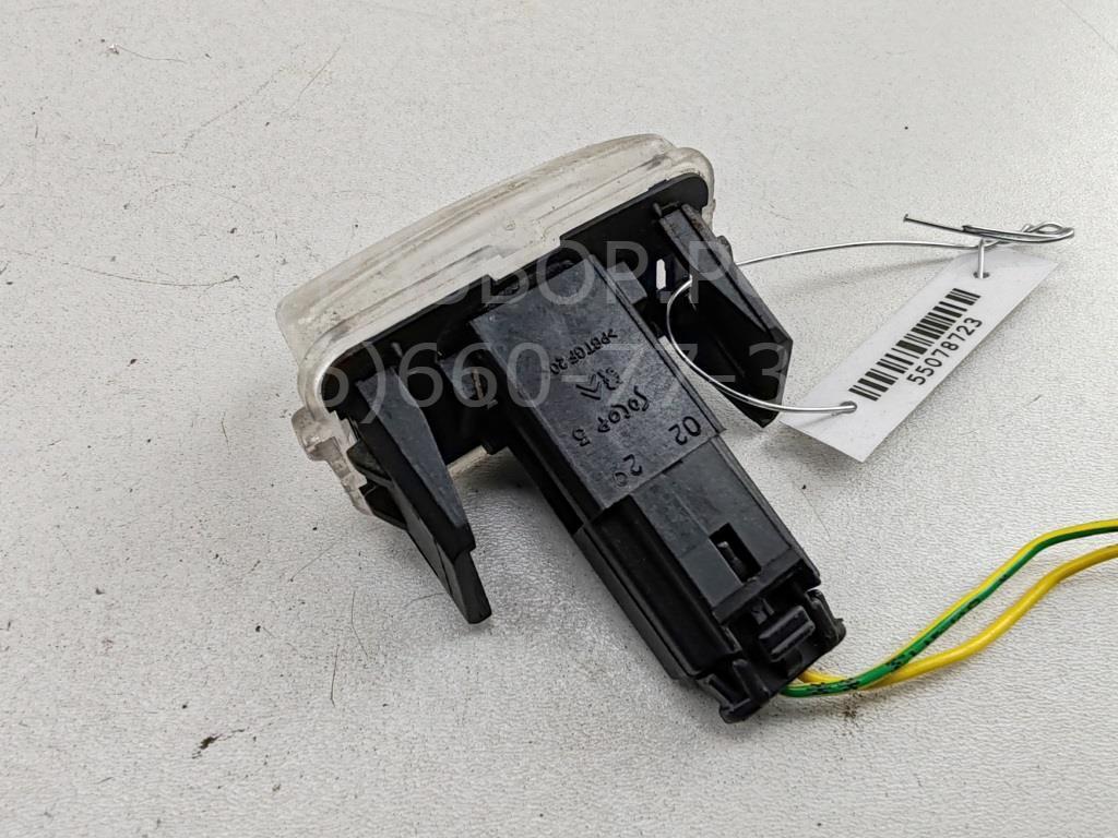 Фонарь подсветки номера