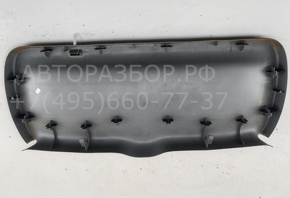 Обшивка крышки багажника