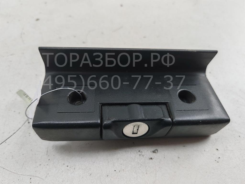 Кнопка открывания багажника