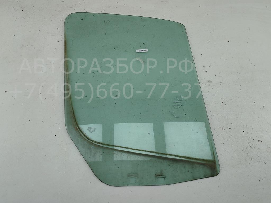 Стекло двери передней правой