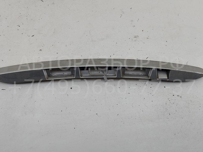 Накладка крышки багажника