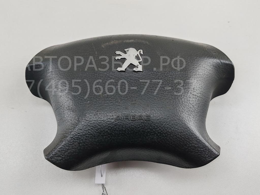 Подушка безопасности в рулевое колесо