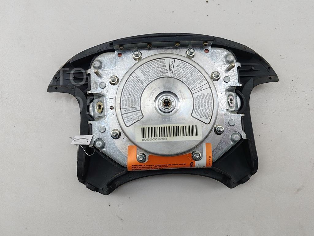 Подушка безопасности в рулевое колесо