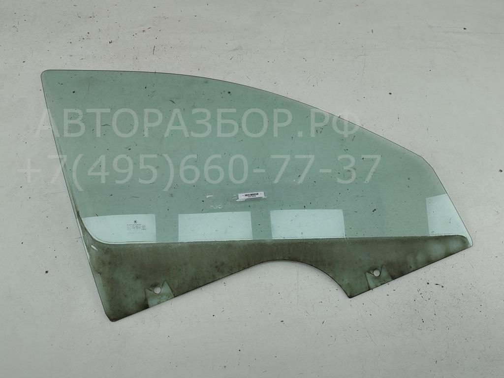 Стекло двери передней правой