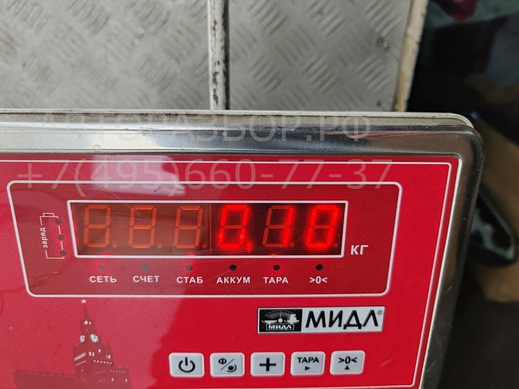 Молдинг двери передней левой